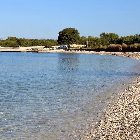 Dom wakacyjny Family Friendly House With A Swimming Pool Peroj, Fazana - 20754