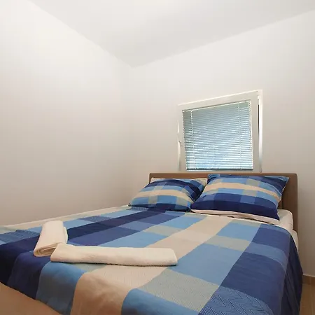 Family Friendly House With A Swimming Pool Peroj, Fazana - 20754 Dom wakacyjny Vodnjan