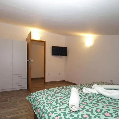 Dom wakacyjny Family Friendly House With A Swimming Pool Peroj, Fazana - 20754 Vodnjan